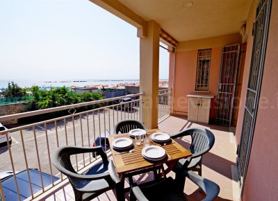 Vendita al lido degli scacchi appartamento fronte mare in prima linea sulla spiaggia