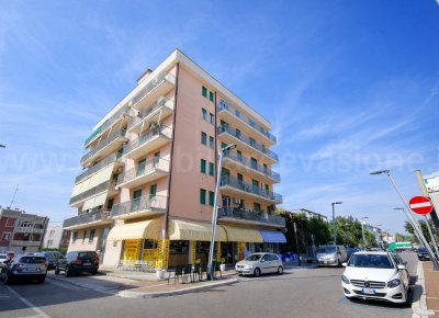 Bilocale moderno in affitto per vacanze al lido di pomposa a 1 minuto dal mare